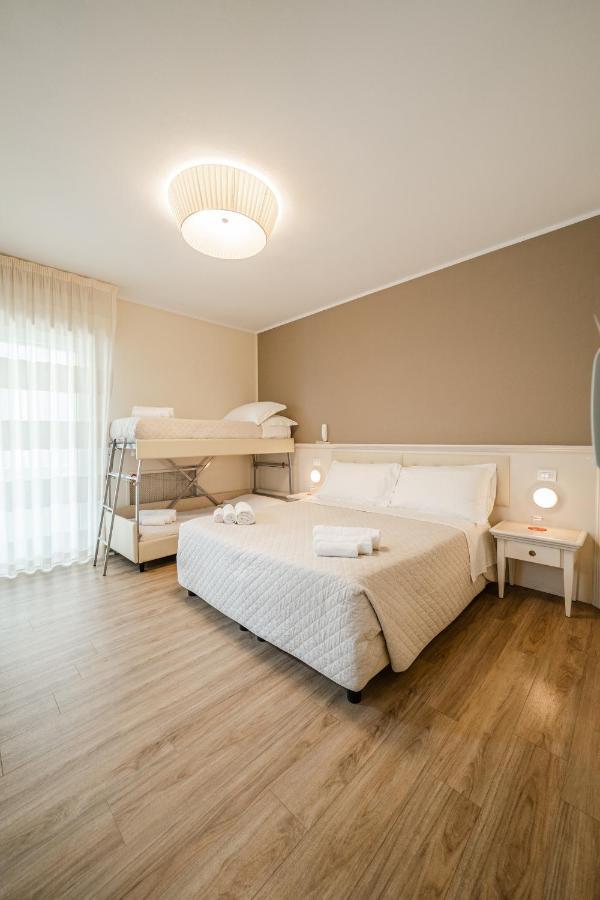 Hotel Orchidea Cervia Exterior photo